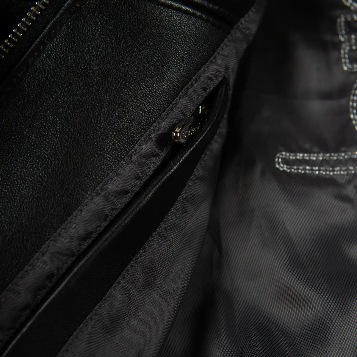 Queen Women's Leather Crop Jacket, detail view 3