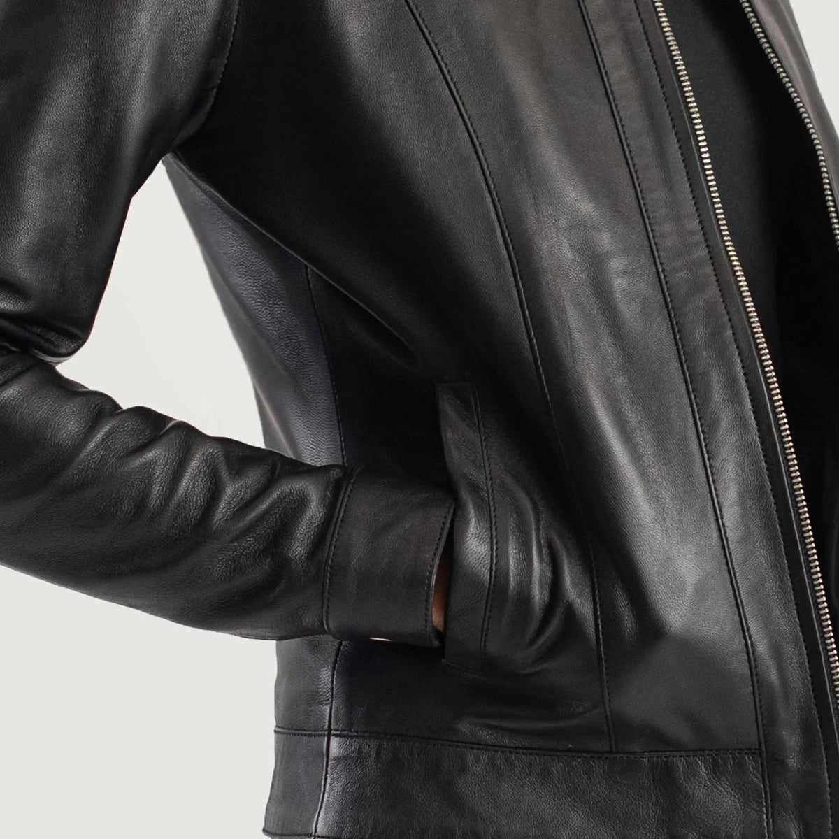 Vixen Black Classic Collar Leather Jacket, collar detail