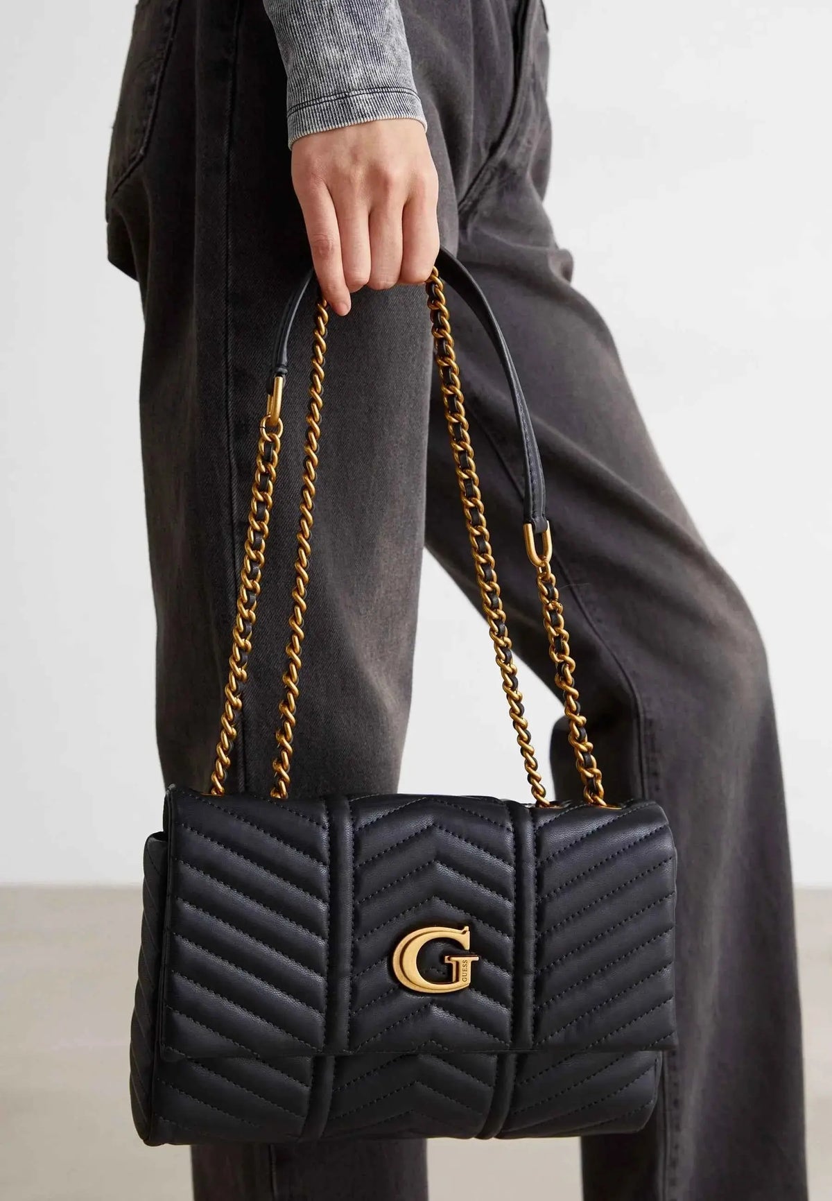 Lovide Black Chevron Quilted Cross-Body Bag – front view